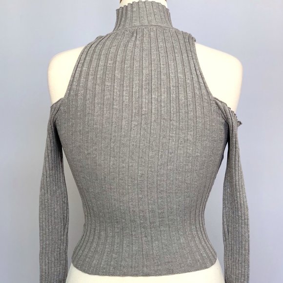 Open Shoulder Zipper Top - Picture 5 of 5